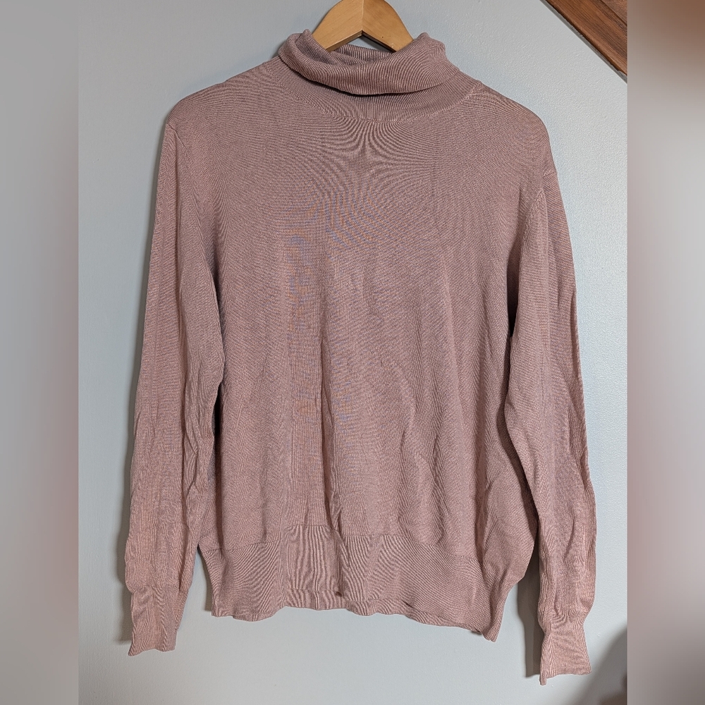 H&M Basics Turtleneck Tight Knit Relaxed‎ Sweater in Soft Pink